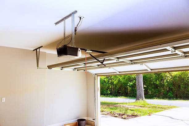 Top rated local Garage Door specialists in Parklawn, CA